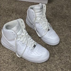 Nike Air Force Ones - All White